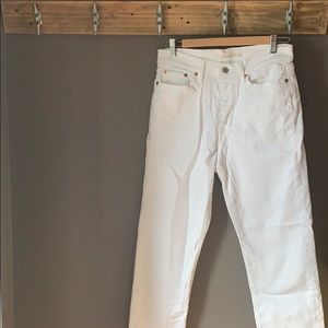 Levi’s White Cropped Wedgie Straight